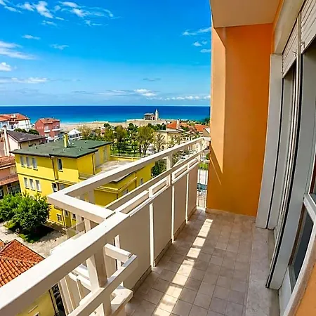 Apartment Commerciale *