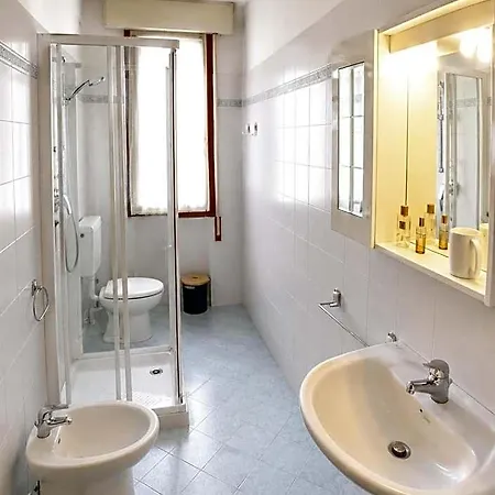Apartment Commerciale *
